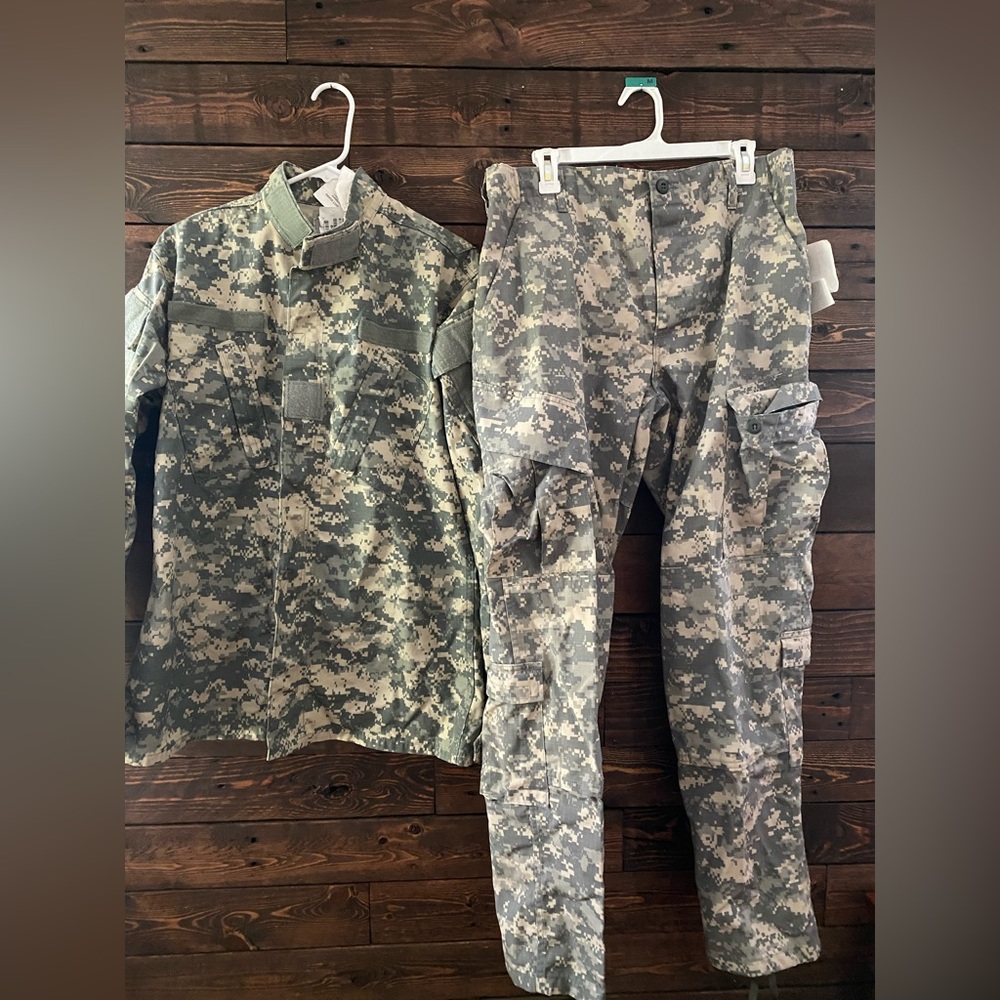 NWT Digi Camo top and pants